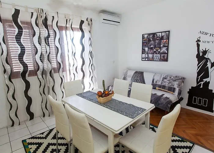 Vita Lägenhet Novi Vinodolski